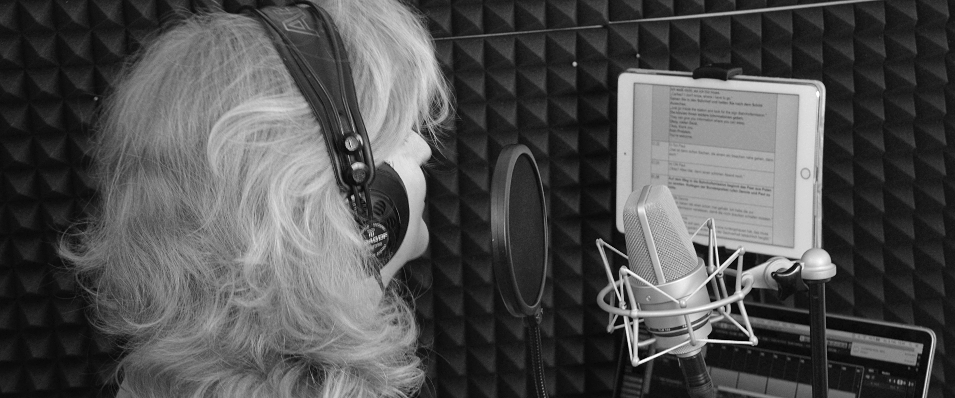 Sabine Chris - Sprecherin mit eigenem Studio